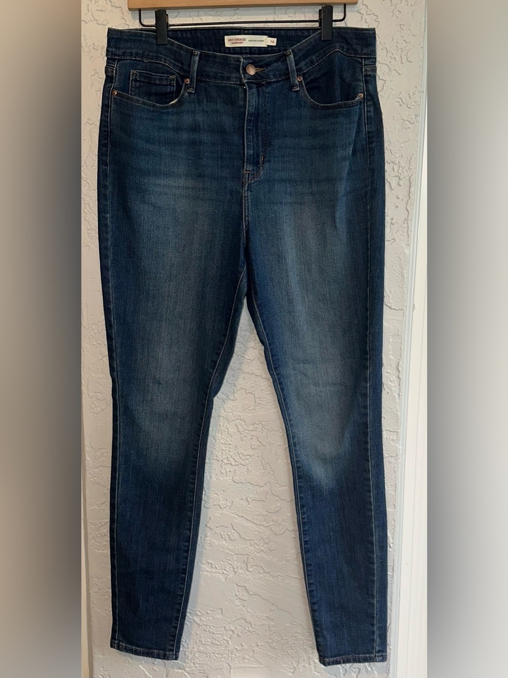 Levi Strauss High Rise Skinny- Women's Dark Blue Stretch Slim Jeans